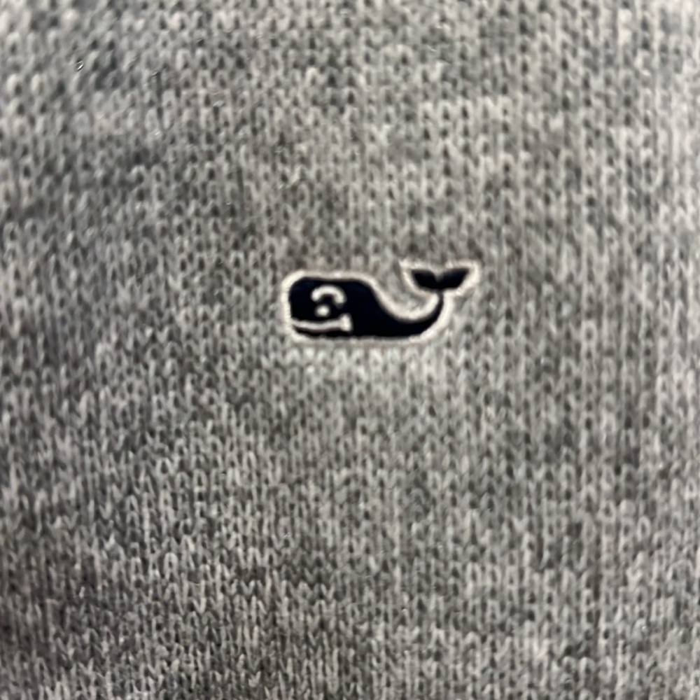Vineyard Vines NWOT boys gray knit/fleece vest size Small, Perfect condition. - Picture 2 of 8